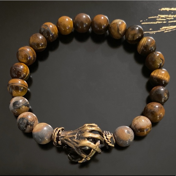 DeMarcus Alexan 8mm Tigers Eye Holding Hands Bracelet - Picture 2 of 3